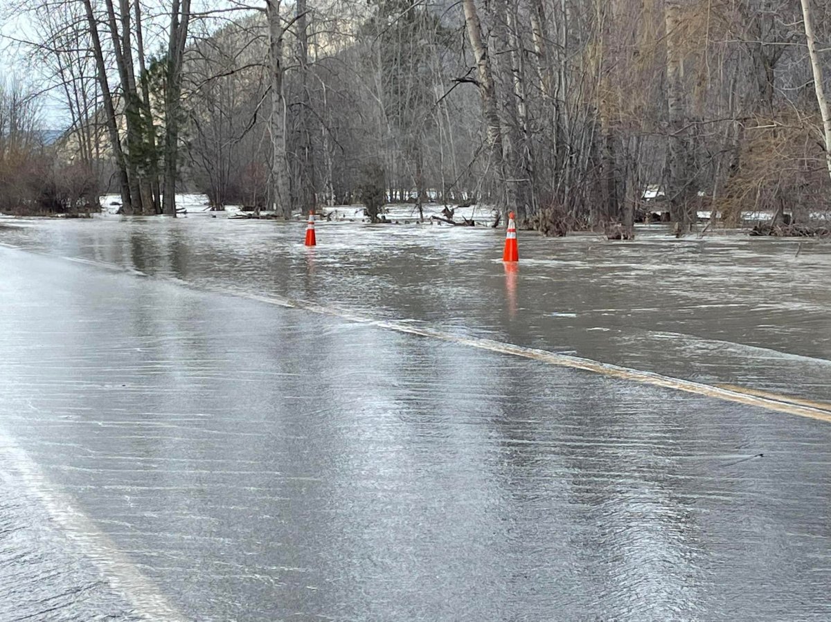 Highway 3 flooding