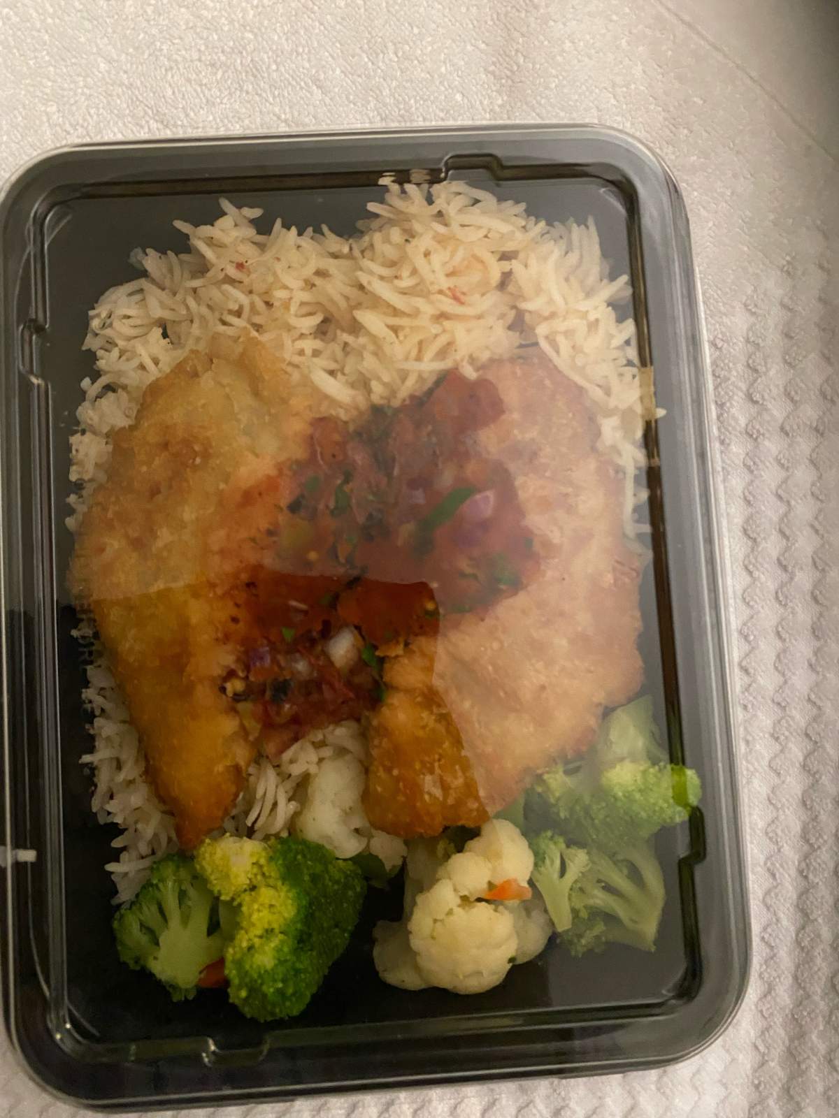 A meal Maku and Janet Game received that was not gluten-free.