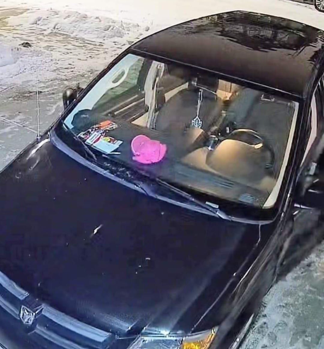 This is the van that was stolen from Sanchez Rojas.