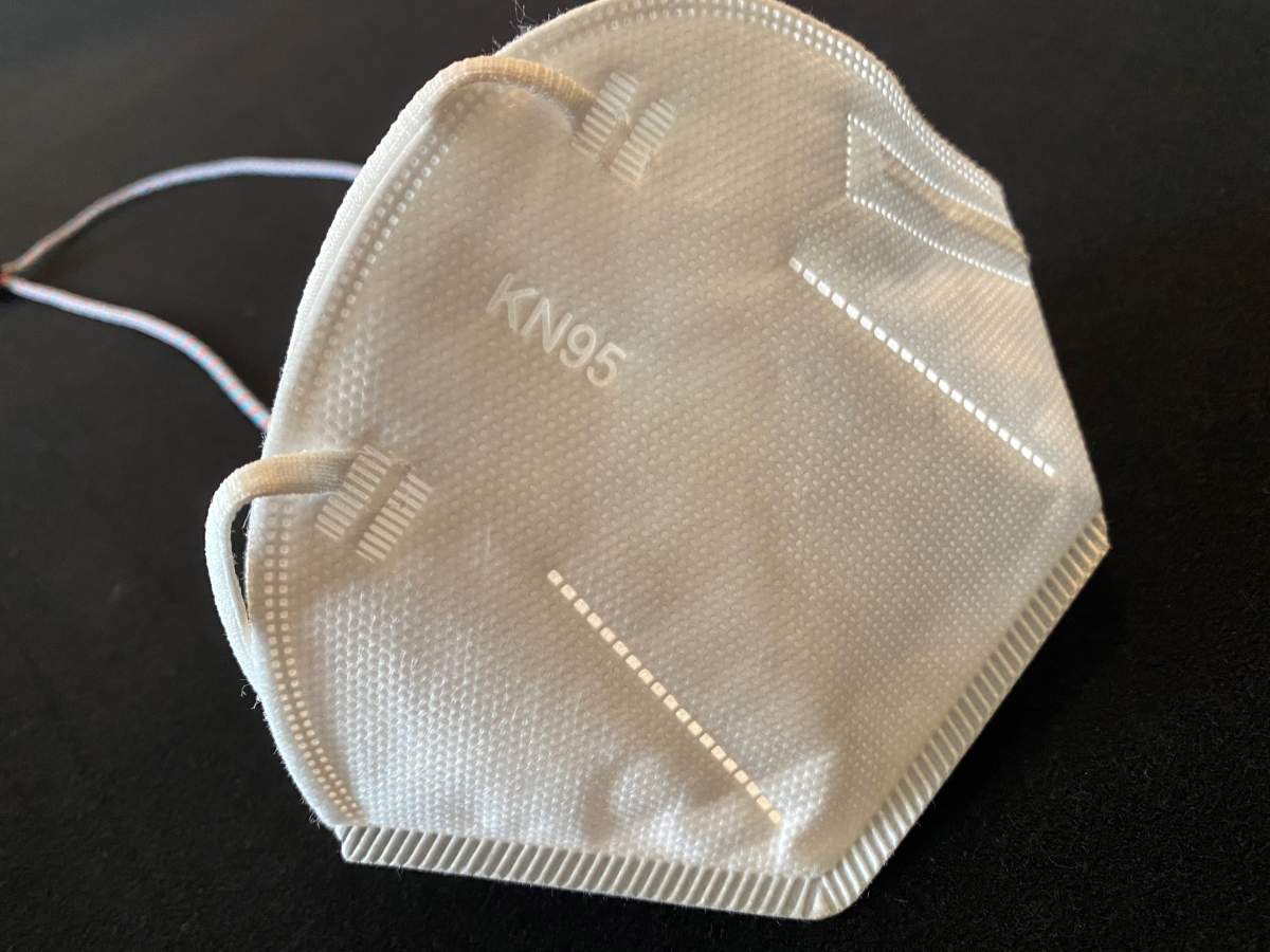 KN95 mask