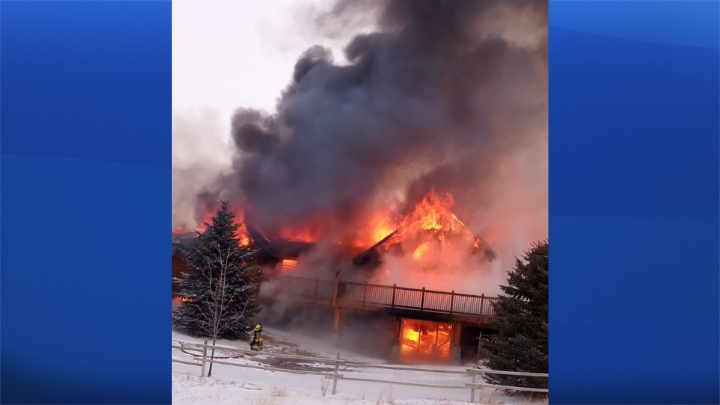 Lethbridge-country-coaldale-and-district-fire-depatment-global-news