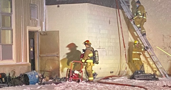 Emergency crews respond to fire at Regina’s McVeety School