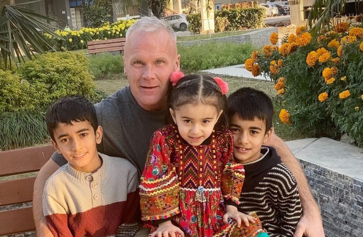 Alberta man Spencer Sekyer with the children of Naveed and Mashala in Pakistan in December 2021.