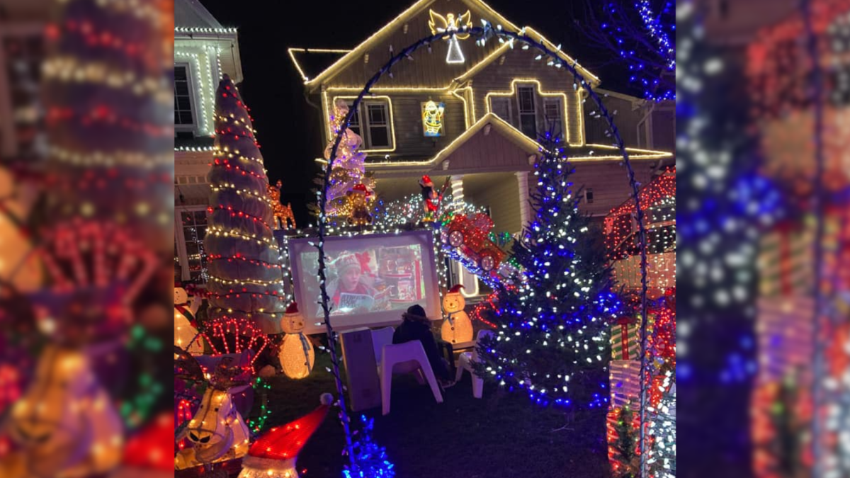 A Christmas decorated home in Waterdown, Ont.