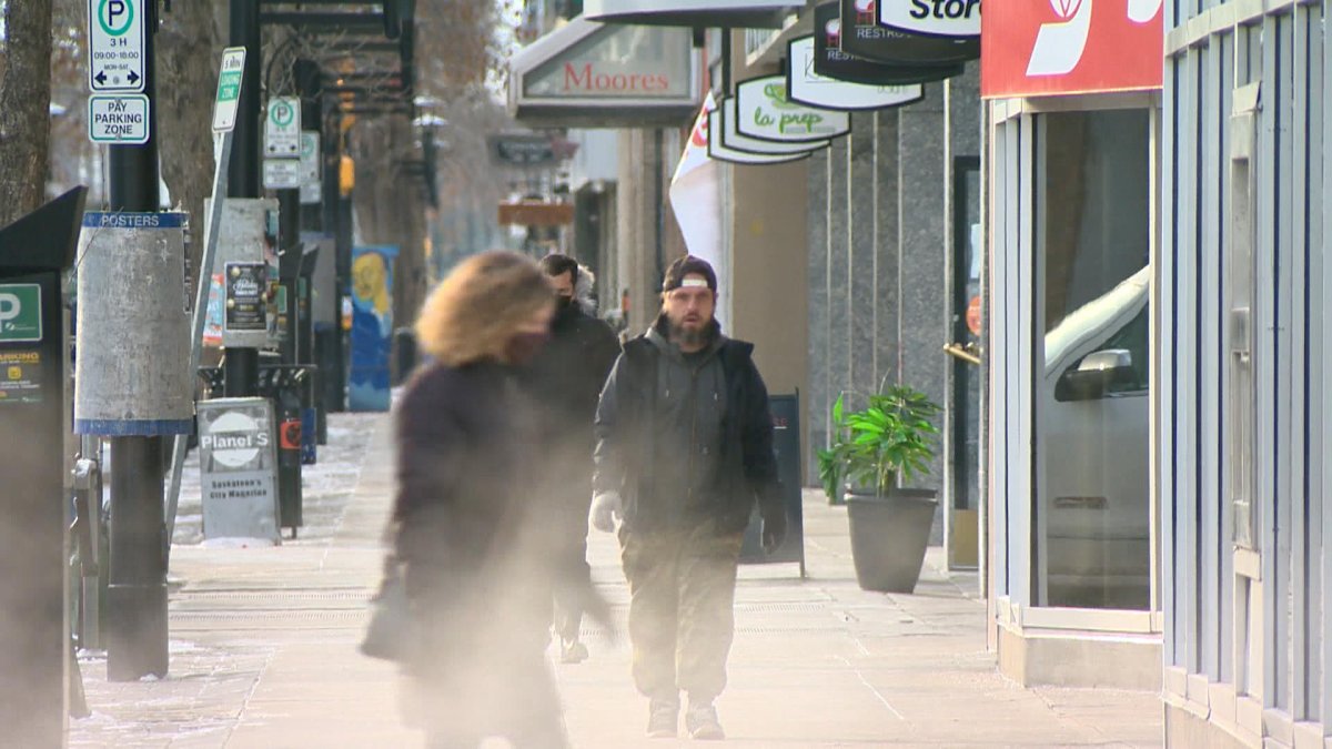 Environment Canada said many parts of the province will likely not see snow anytime soon, but cooler temperatures are expected in Saskatchewan.