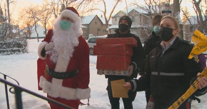 Edmonton Police helping families in need through Holiday Heroes campaign