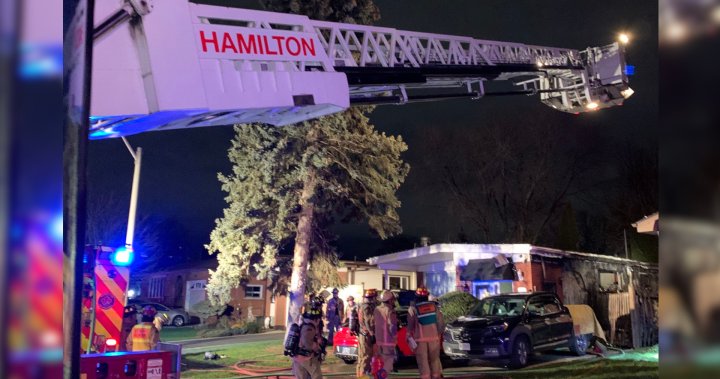 2 homes damaged in residential fire on Hamilton Mountain