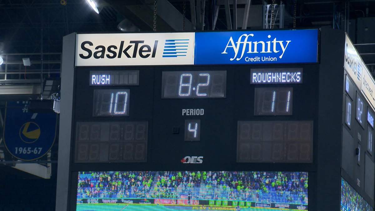 The Calgary Roughnecks beat the Saskatchewan Rush 11-10 on Saturday. 