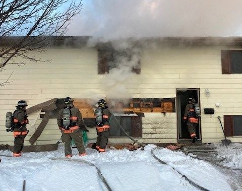 Saskatoon firefighters respond to early-morning structure blaze in Sutherland
