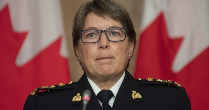 RCMP chief breached duty by failing to respond promptly to watchdog report, judge rules