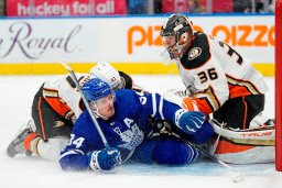 Continue reading: Matthews shootout goal leads Leafs past Ducks 4-3