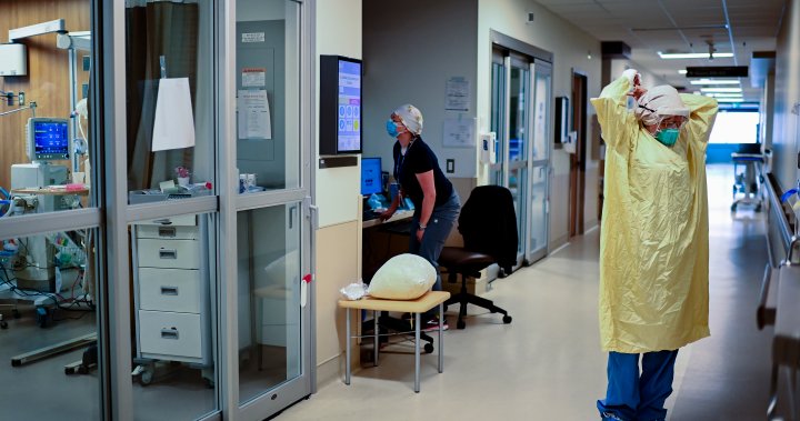 Some nurses lack proper PPE amid Omicron COVID-19 surge, union says