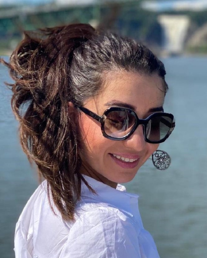 Elnaz Hajtamiri, who also goes by the surname Tamiri.