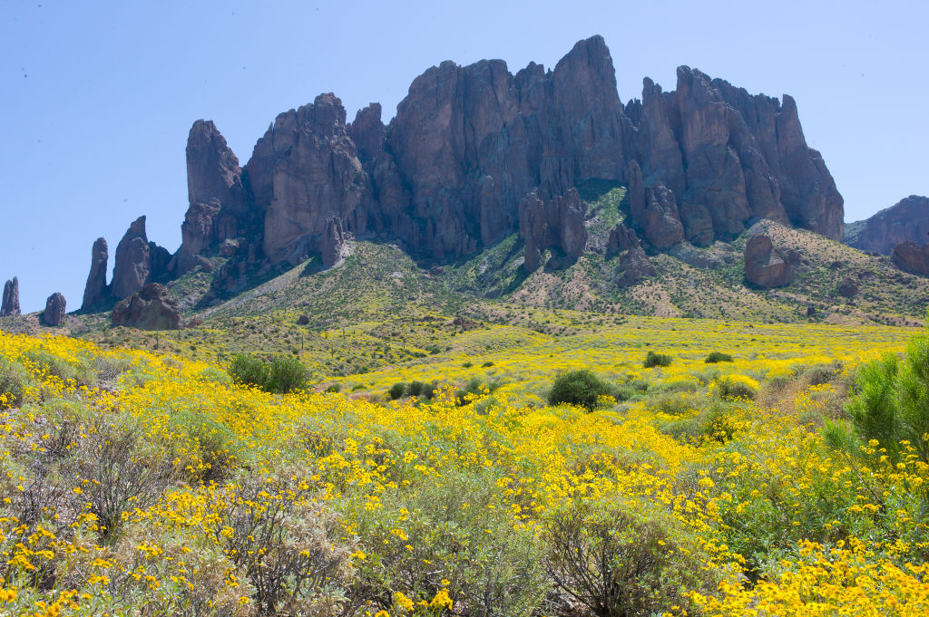 A photo of the Superstition Mountains in Arizona