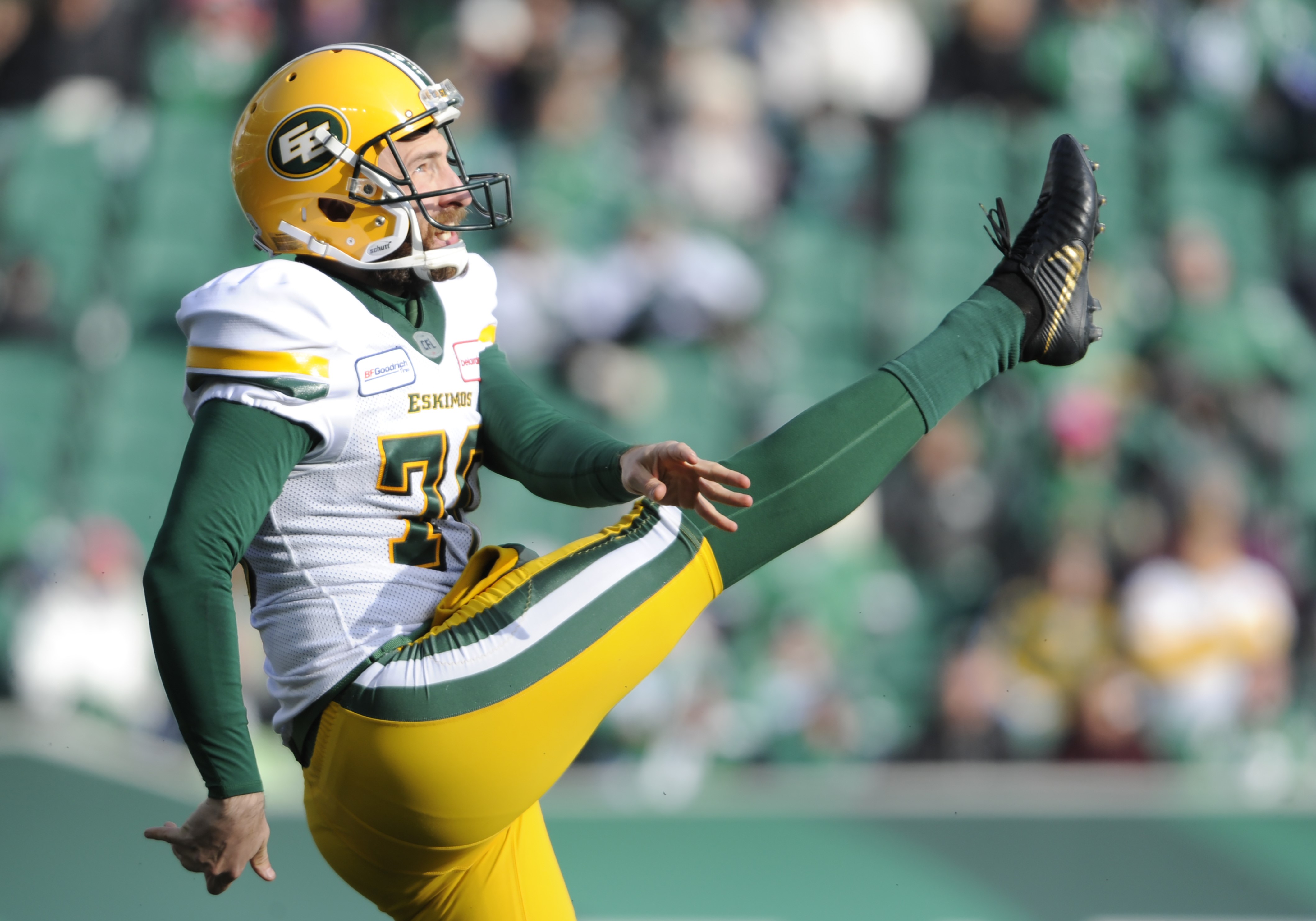 Edmonton Elks release veteran OL Justin Renfrow, place Manny