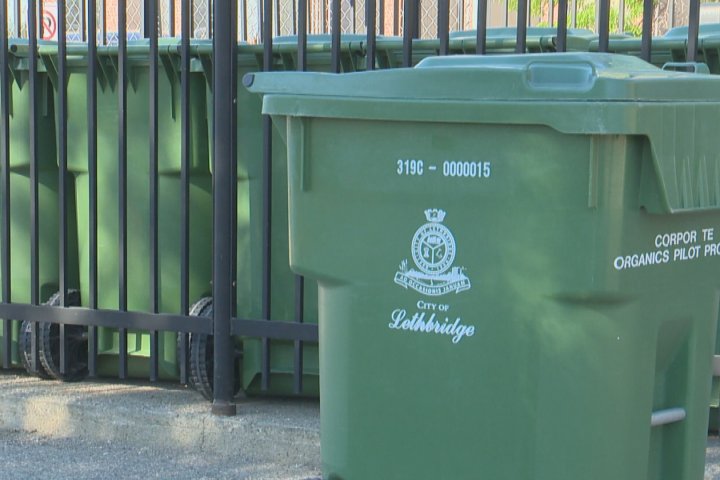 Lethbridge city council reopens discussions on future curbside organics program