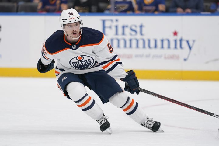 Edmonton Oilers’ Kailer Yamamoto in action during the first period of an NHL hockey game against the St. Louis Blues Sunday, Nov. 14, 2021, in St. Louis.