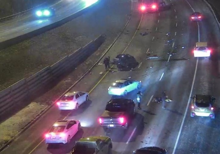 A photo of the crash on the DVP.