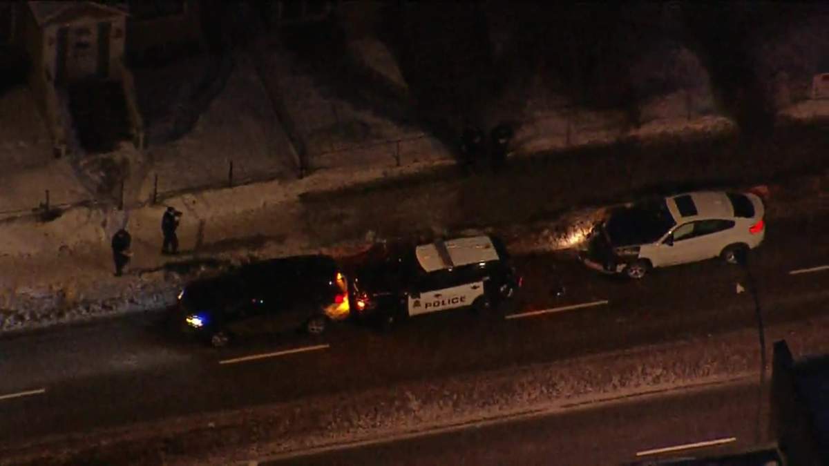 global-news-108-ave-97-street-edmonton-police-cruiser-hit