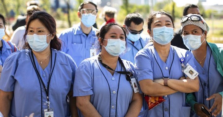 Обединените медицински сестри в Алберта осъдиха заплахите за съкращаване на работни места, тъй като колективното договаряне се задава