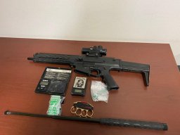 Continue reading: Meth, prohibited weapons seized by RCMP from Grandview home
