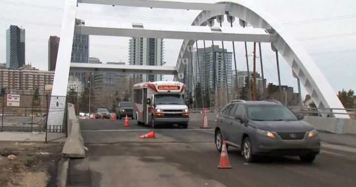 Calgary opens traffic both ways on Inglewood Bridge replacement