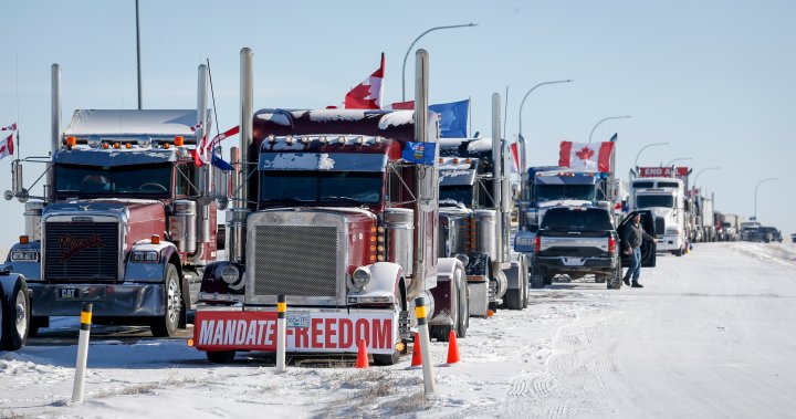 Alberta law experts weigh in on Coutts border blockade