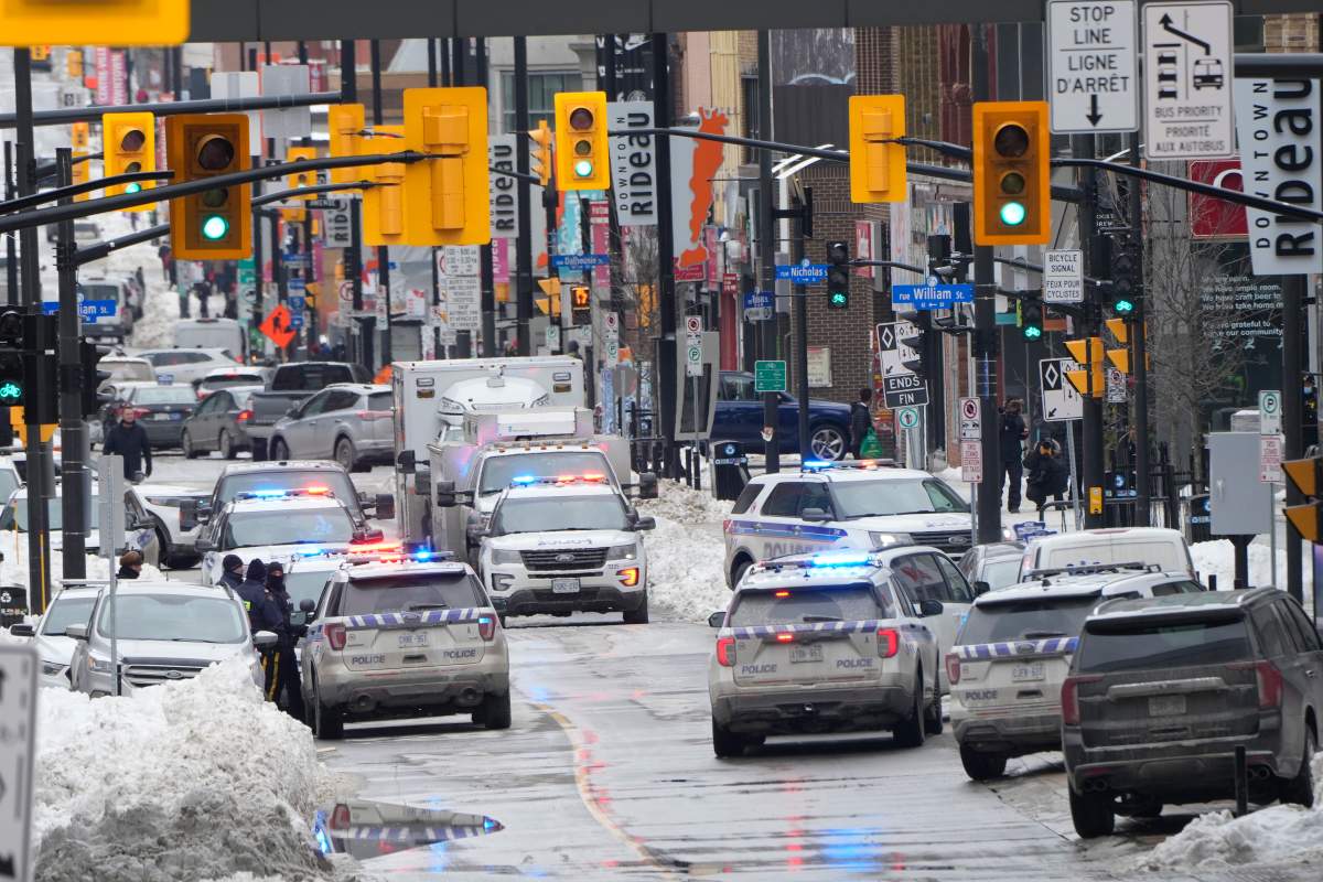 Ottawa Rideau Centre evacuated