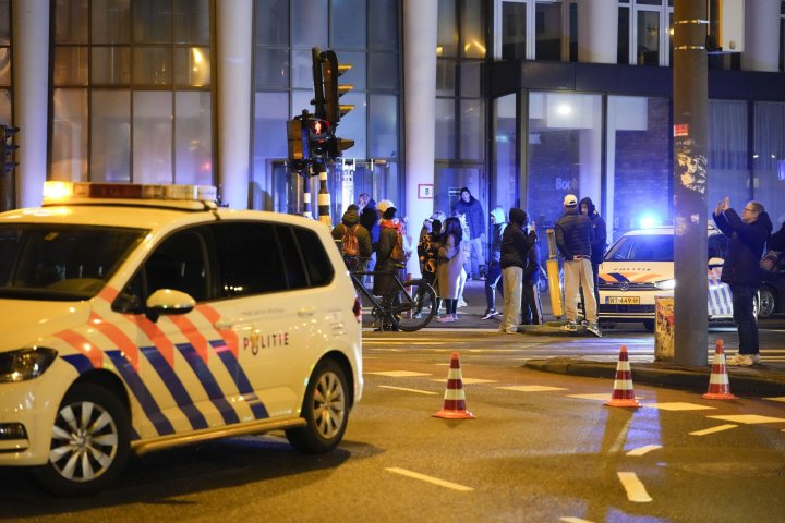 Hostage standoff at Amsterdam Apple Store resolves after suspect taken down by police car