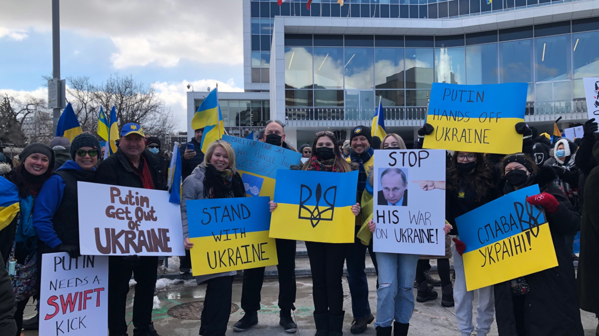 Ukrainian Canadians must share family members’ ‘firsthand’ stories of invasion, leader says - image