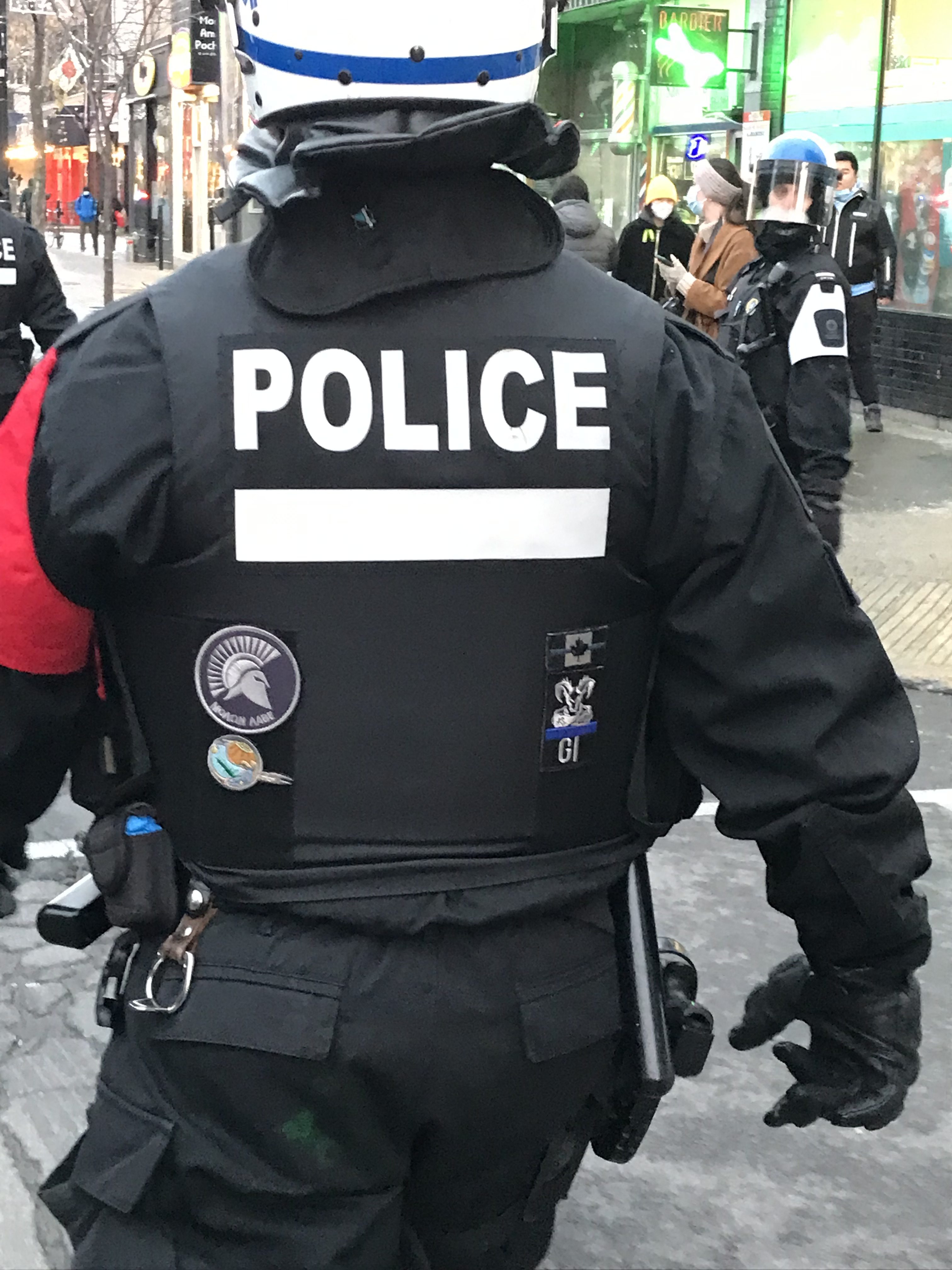MONTREAL QUEBEC CANADA SPVM POLICE SWAT TEAM SHOULDER PATCH ALL BLACK