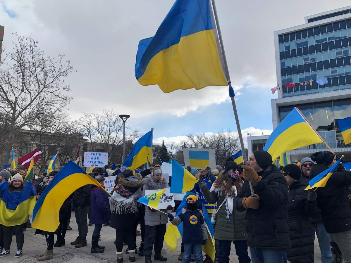 Hundreds rallied in support of Ukraine in front of Hamilton city hall on Sunday.