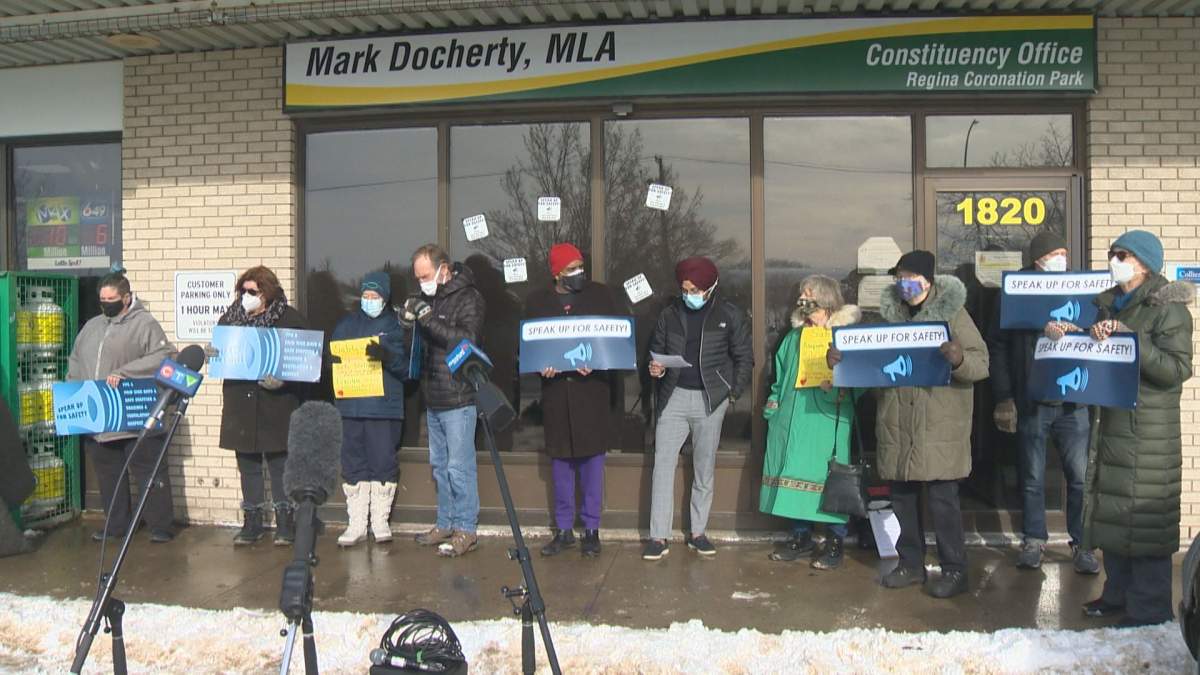 The Saskatchewan Federation of Labour is urging the province to reconsider cancelling public access to PCR testing, daily case reporting and proof of vaccination.