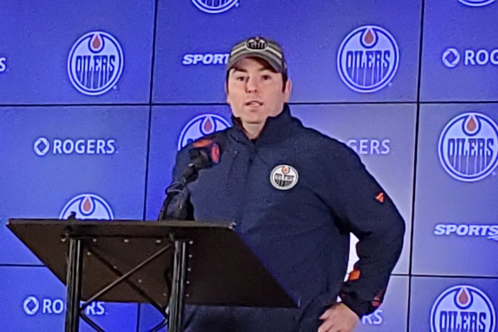Jay Woodcroft debuts as Edmonton Oilers head coach versus Islanders