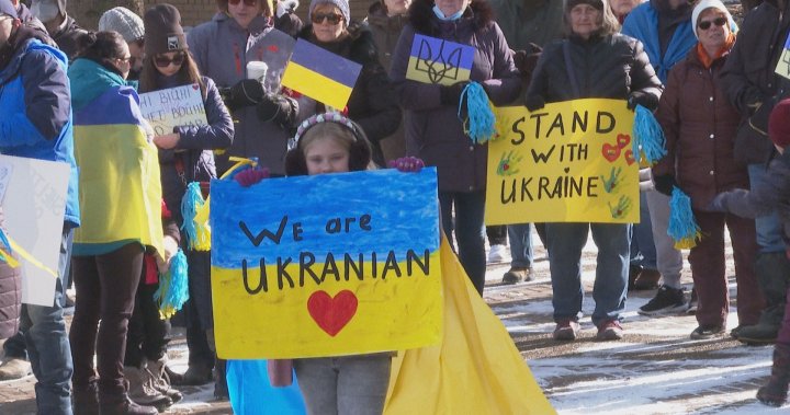 ‘The world is watching’: Lethbridge community bands together for Ukraine