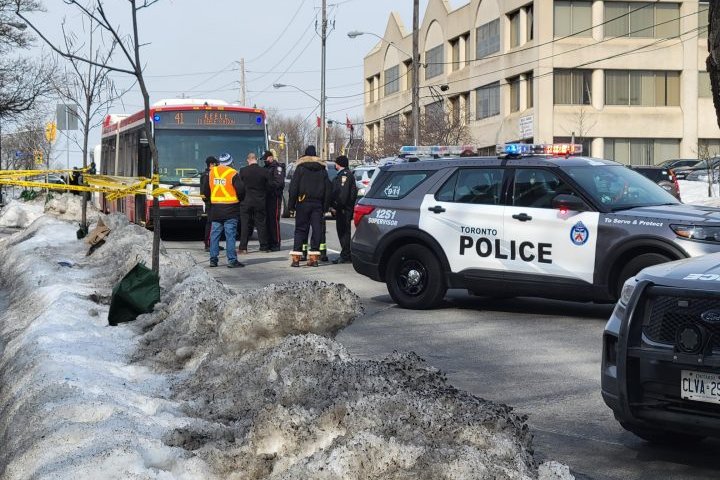Toronto transit employee rushed to hospital after stabbing: police