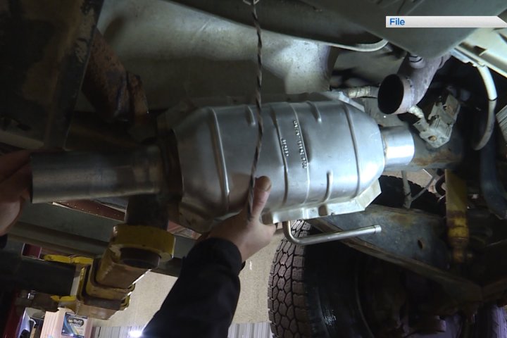 Thieves remove 4 catalytic converters from vehicles on Kitchener business’s lot