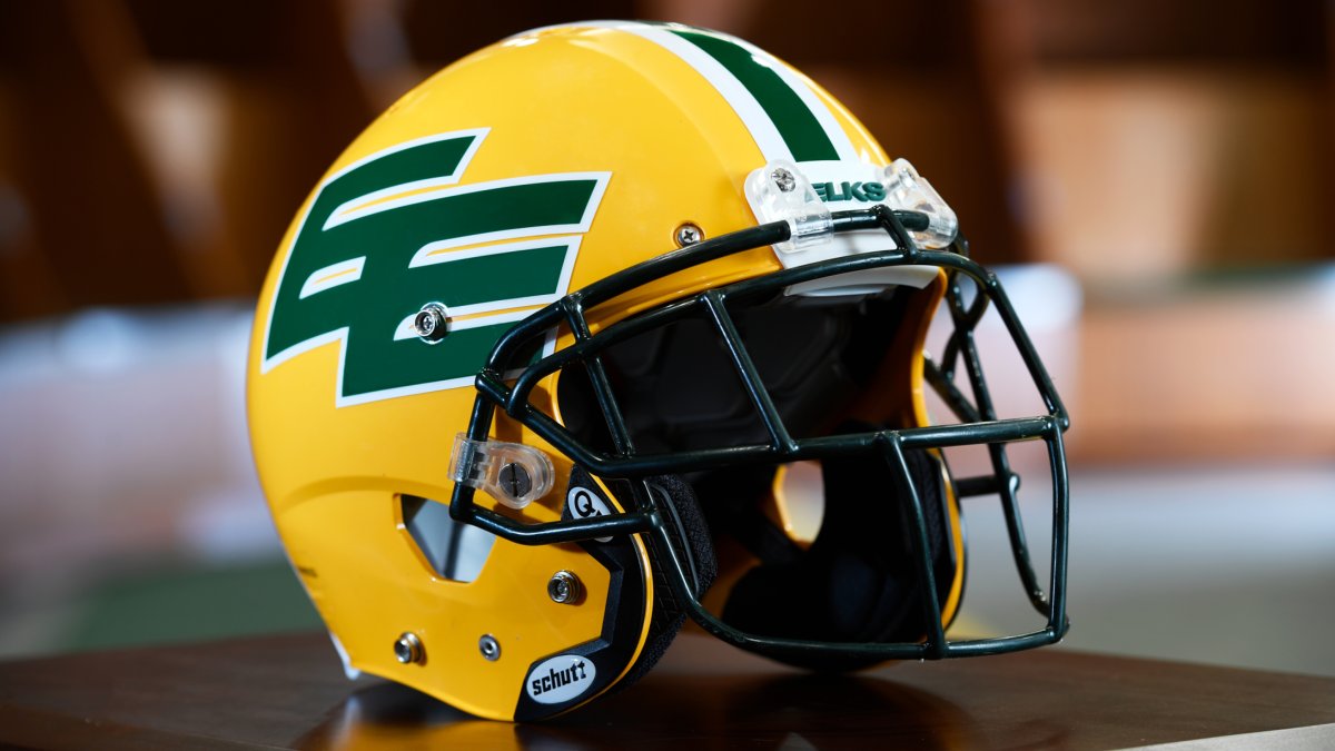 Edmonton Elks unveil new helmet with classic 'EE' logo - Edmonton