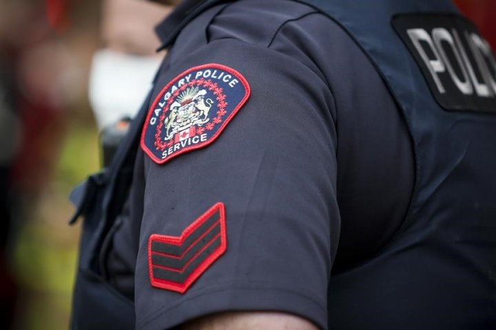 Suspicious death investigation closes downtown Calgary street