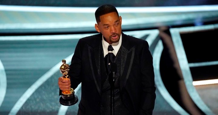 Will Smith a été invité à quitter les Oscars après avoir giflé Chris Rock – mais il a refusé – National