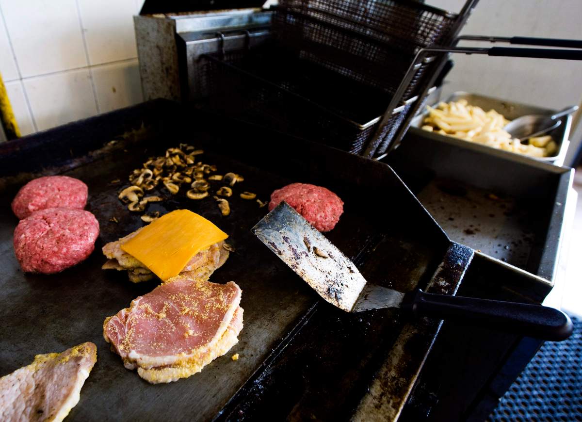 Peterborough Public Health will once again host food handling courses and certification exams.