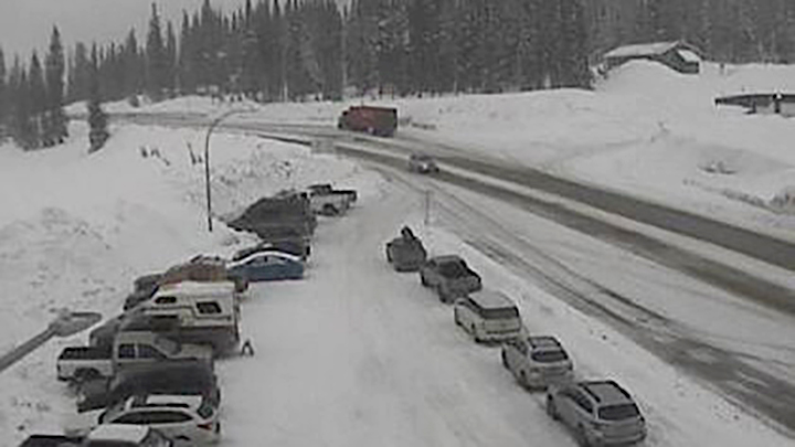 Snowfall warning issued for section of Highway 3 in B.C. Interior