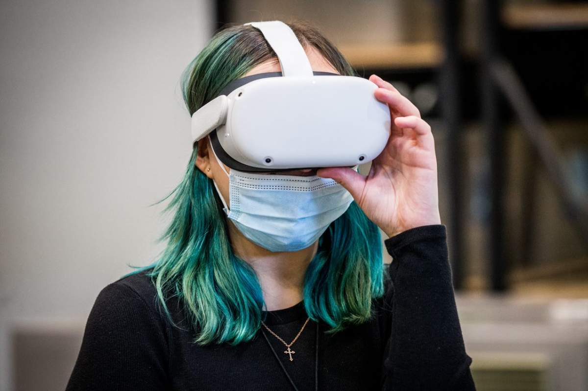 VR helps prospective students dive into the world of wind turbine technicians.