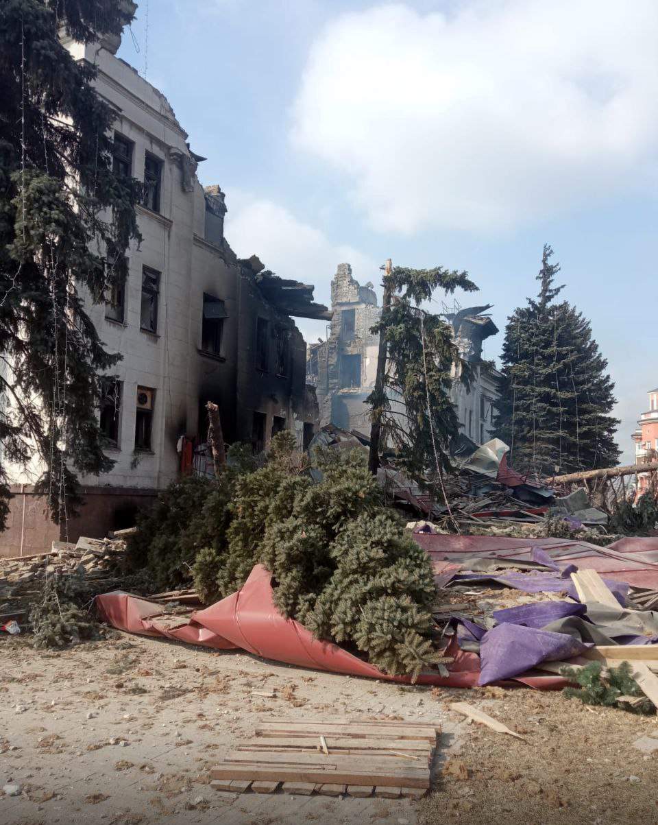 Theatre hall was bombed in Mariupol
