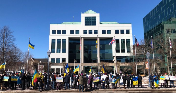 Moncton shows strong support for Ukraine at solidarity rally