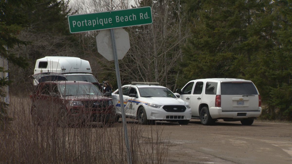 RCMP response to Nova Scotia shooting spree may have been influenced by disbelief of 911 callers.