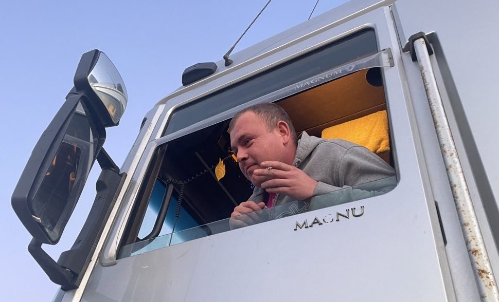 Russian Belarusian Truckers Speak Of Fears Over Ukraine War ‘it Should Be Ended National 