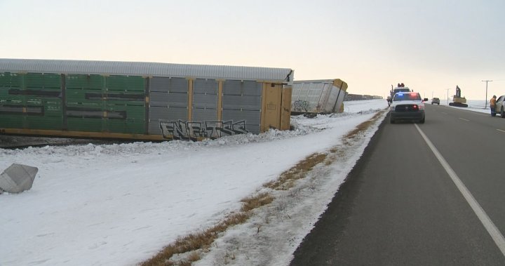 Highway 39 closed near Rouleau, Sask. following train derailment