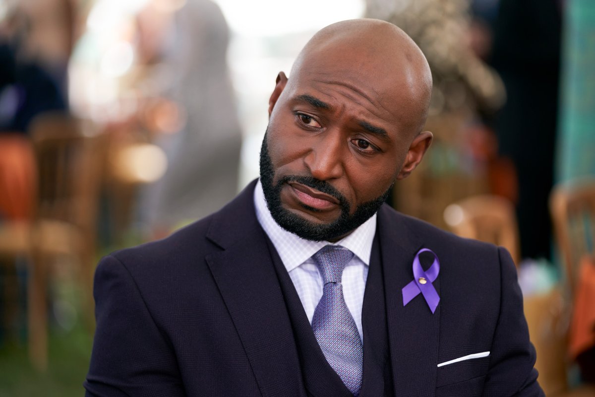 Adrian Holmes talks playing the new Uncle Phil on ‘Bel-Air’ - National