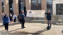 Community rallies with Last Chance Cat Ranch at appeal hearing on March 31.